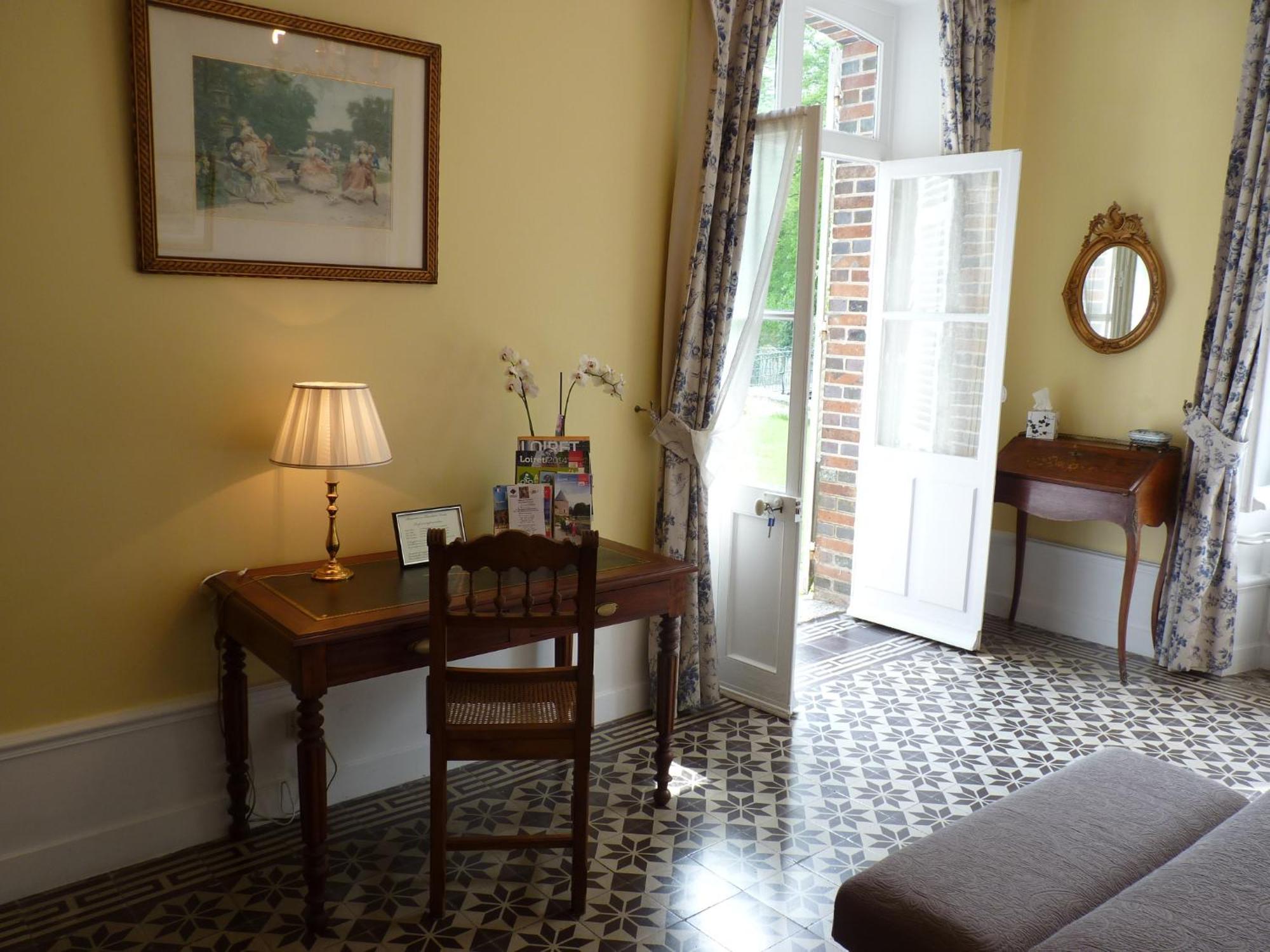 Bed and Breakfast Le Clos Saint Nicolas Chateau-Renard Номер фото